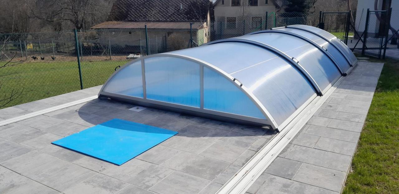Apartman Pod Jestedem Svetla pod Jestedem Exteriör bild